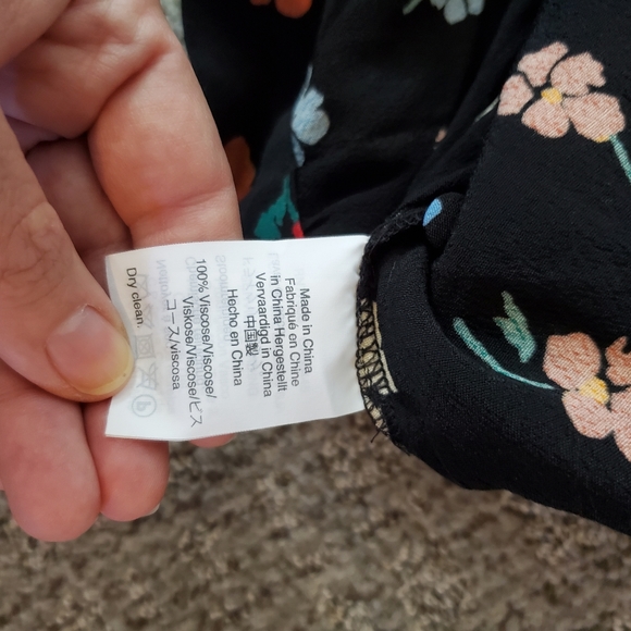 Madewell wrap top in Pressed Flowers, xxs - Picture 8 of 13